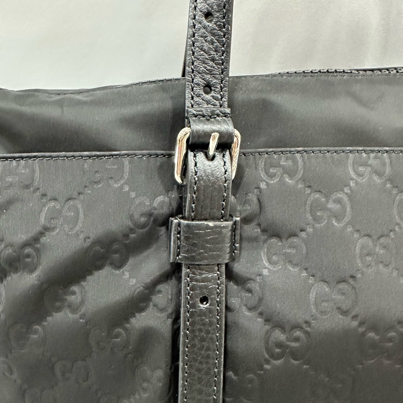 Gucci 510332 黑尼龍GG logo 斜背包購物包-21