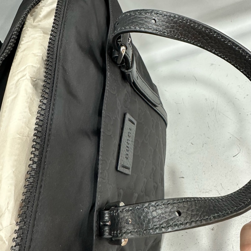Gucci 510332 黑尼龍GG logo 斜背包購物包-24