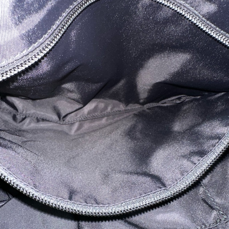 Gucci 510332 黑尼龍GG logo 斜背包購物包-34