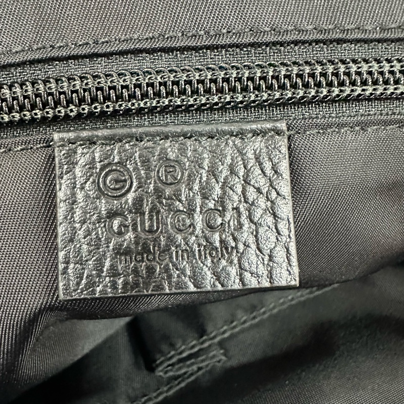 Gucci 510332 黑尼龍GG logo 斜背包購物包-37