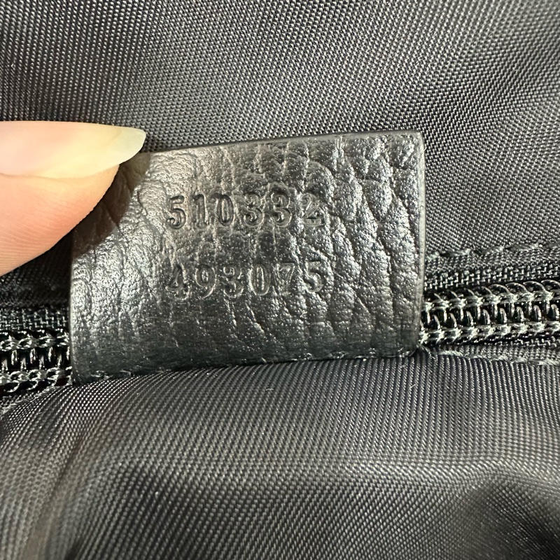 Gucci 510332 黑尼龍GG logo 斜背包購物包-38