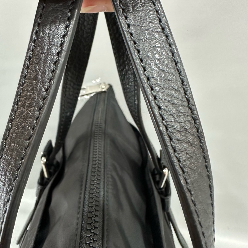 Gucci 510332 黑尼龍GG logo 斜背包購物包-46