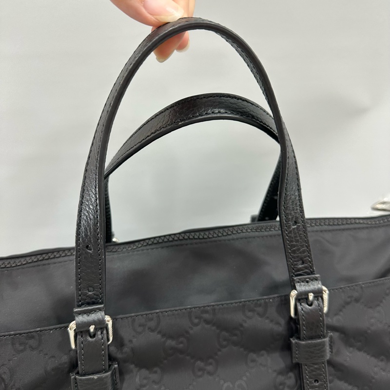 Gucci 510332 黑尼龍GG logo 斜背包購物包-50