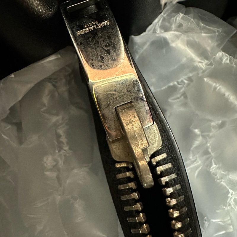 YSL Sac De Jour Small 黑色真皮銀扣Tote bag 手提單肩包-14