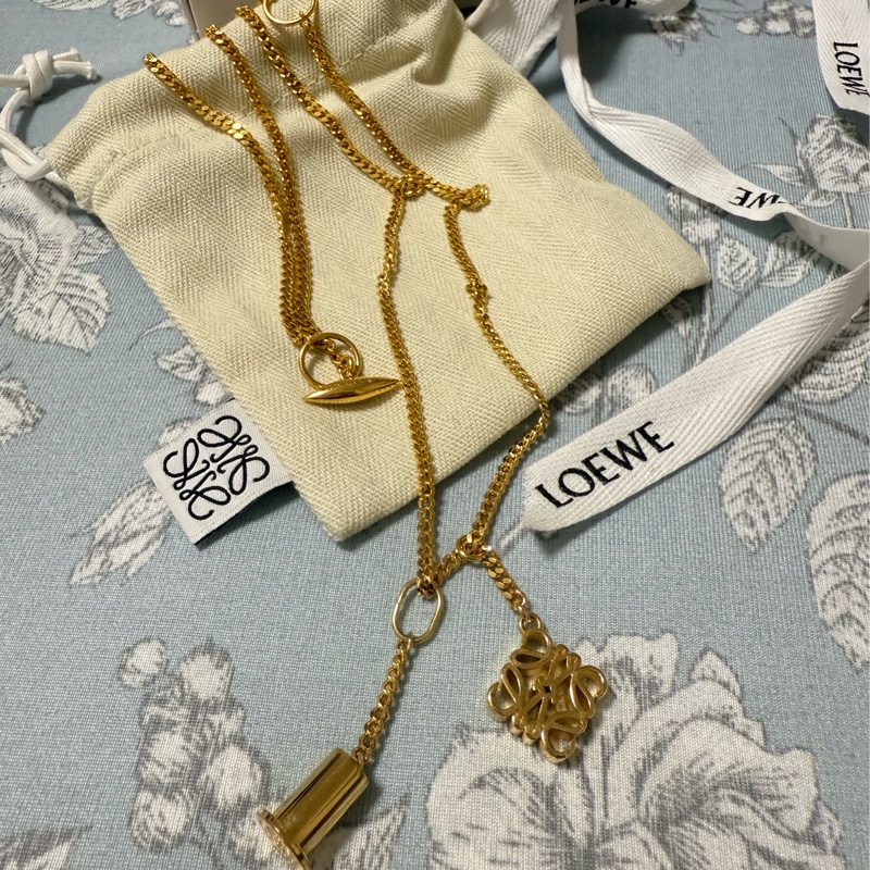 全新Loewe Anagram金色立體項鍊-1