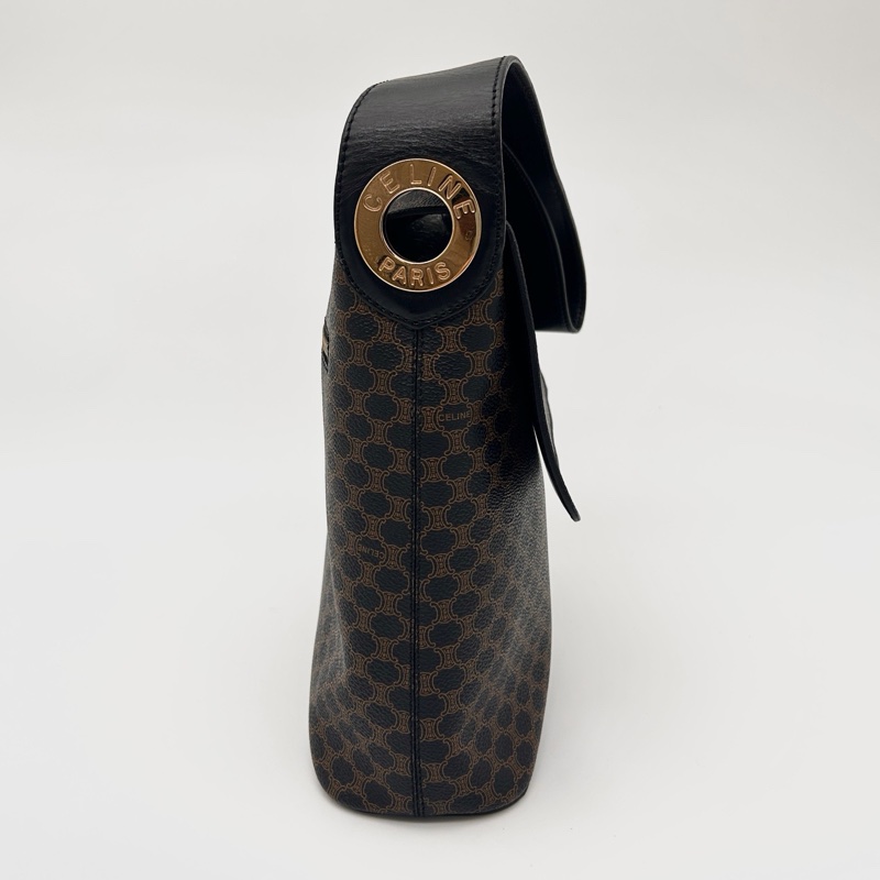 「JL精品代購」celine黑色老花大金環單肩翻蓋托特包-8