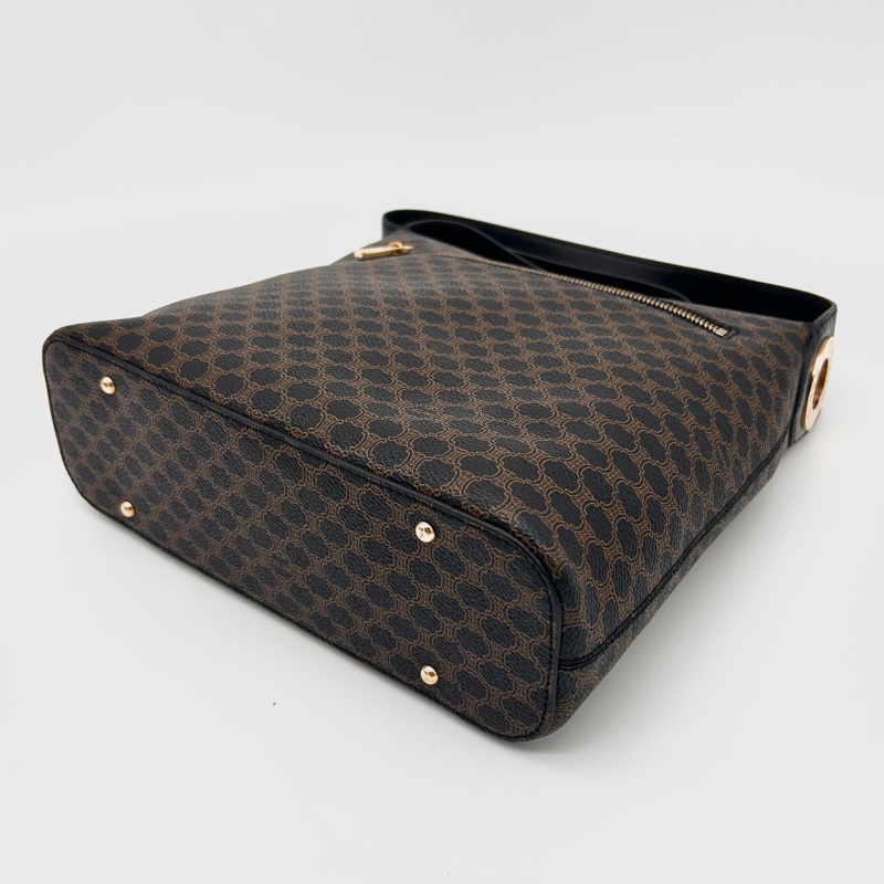 「JL精品代購」celine黑色老花大金環單肩翻蓋托特包-13