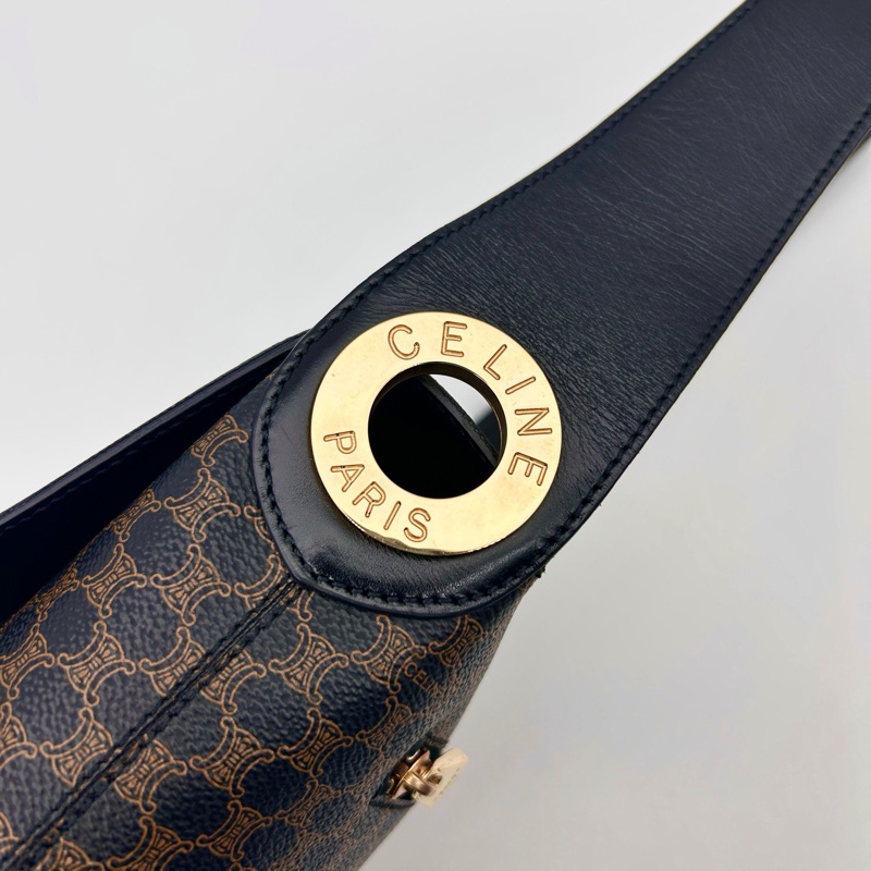 「JL精品代購」celine黑色老花大金環單肩翻蓋托特包-14