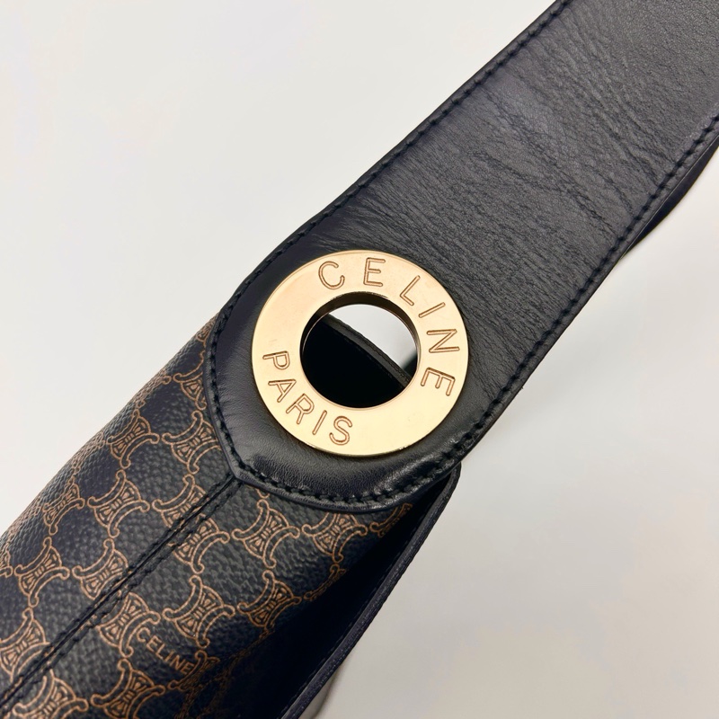 「JL精品代購」celine黑色老花大金環單肩翻蓋托特包-15