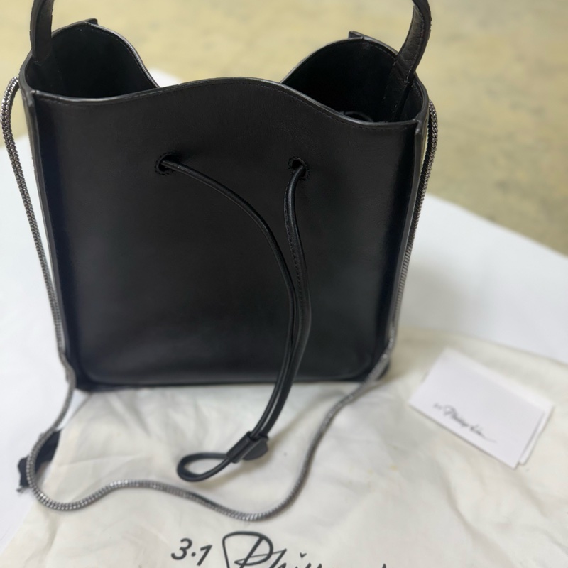 3.1Philliplim 黑色水桶包-10
