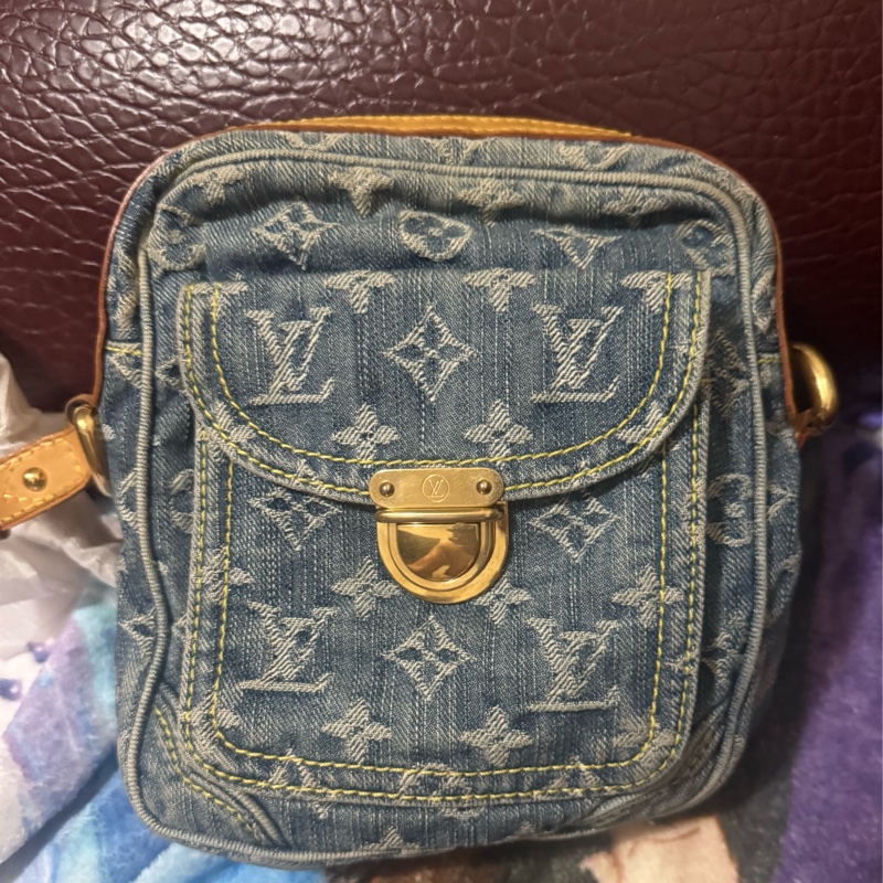 LV復刻單寧相機包 復古系列 二手美品 男女適🈴-3