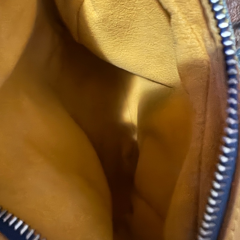 LV復刻單寧相機包 復古系列 二手美品 男女適🈴-20