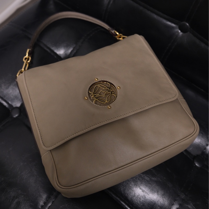 Loewe Vintage Leather Shoulder Bag 羅意威小羊皮腋下包-1