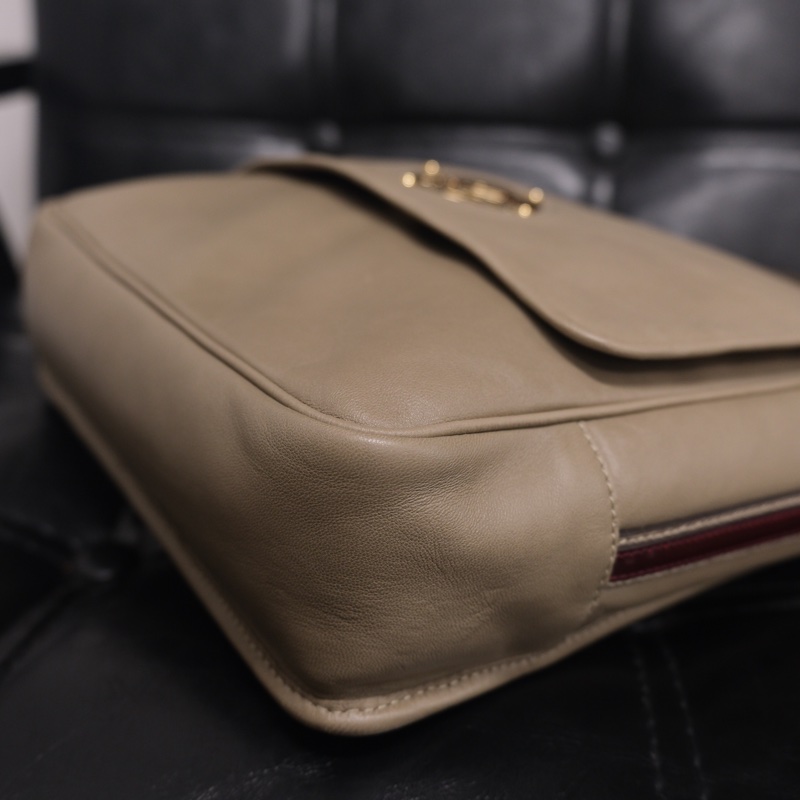 Loewe Vintage Leather Shoulder Bag 羅意威小羊皮腋下包-13