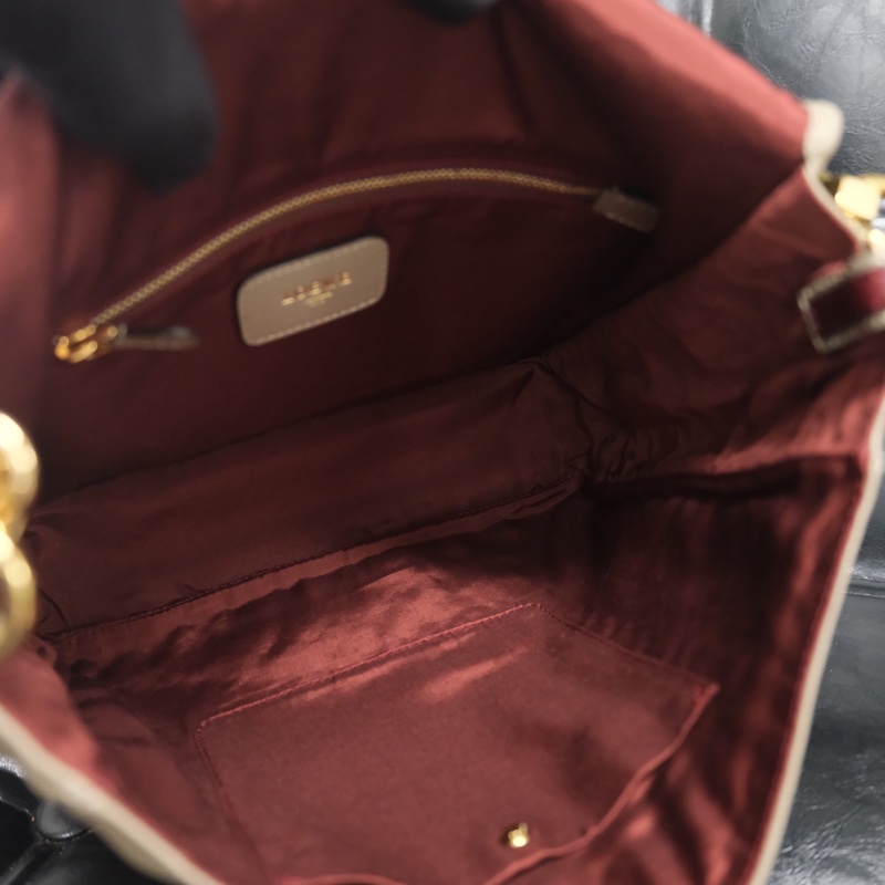 Loewe Vintage Leather Shoulder Bag 羅意威小羊皮腋下包-16