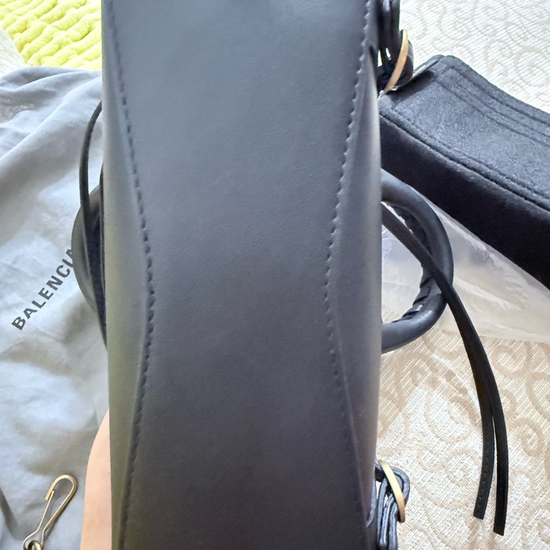 BALENCIAGA 巴黎世家 NEO CLASSIC 迷你款 金釦牛皮手提/斜背包(黑色)-2