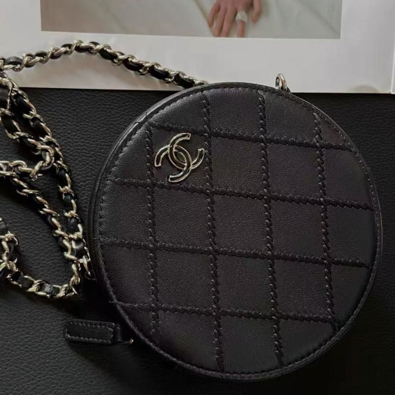 chanel 法朗扣圓餅包 10*10cm 全新 配件保卡塵袋-5