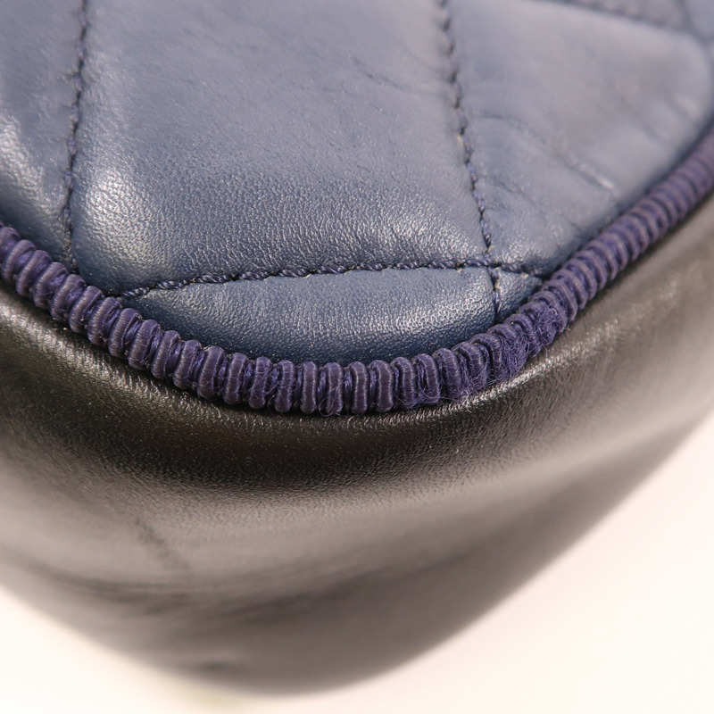 CHANEL 牛皮皮革Chain Shoulder銀扣鏈帶肩背袋-5