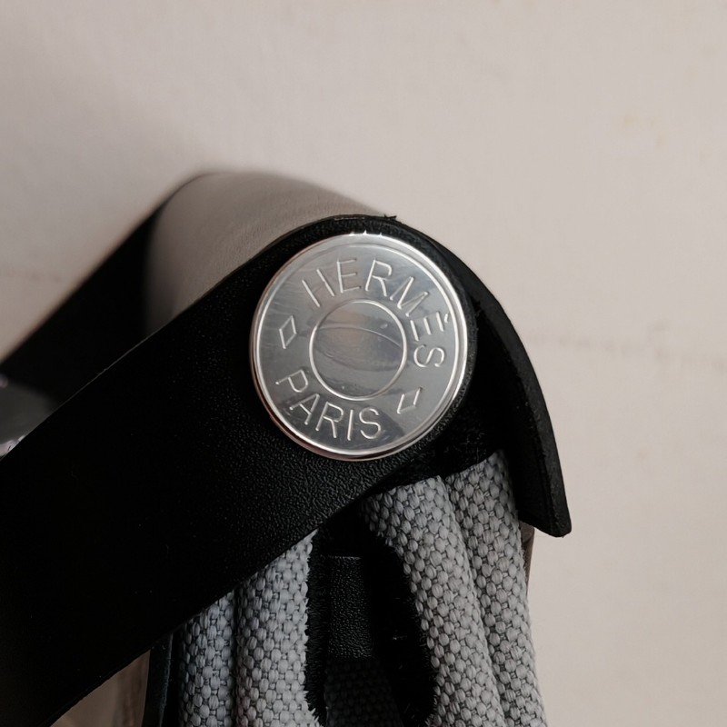 Hermes mini herbag 
熊貓配色 全新全套-16