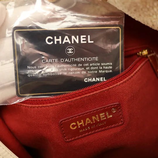 Chanel 象牙白色束口袋 水桶包 背包-22