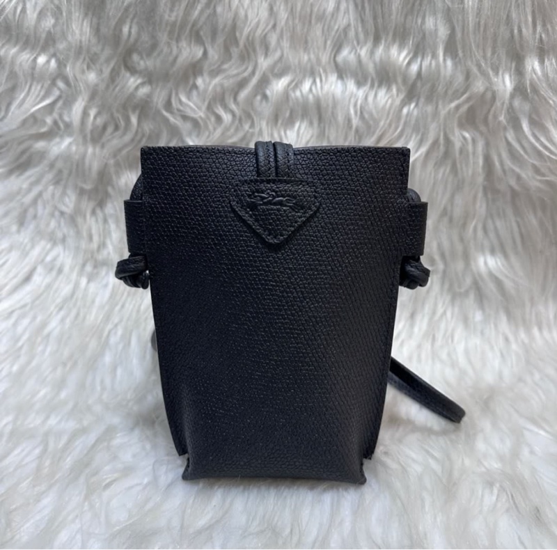 Longchamp 黑牛皮手機包-1