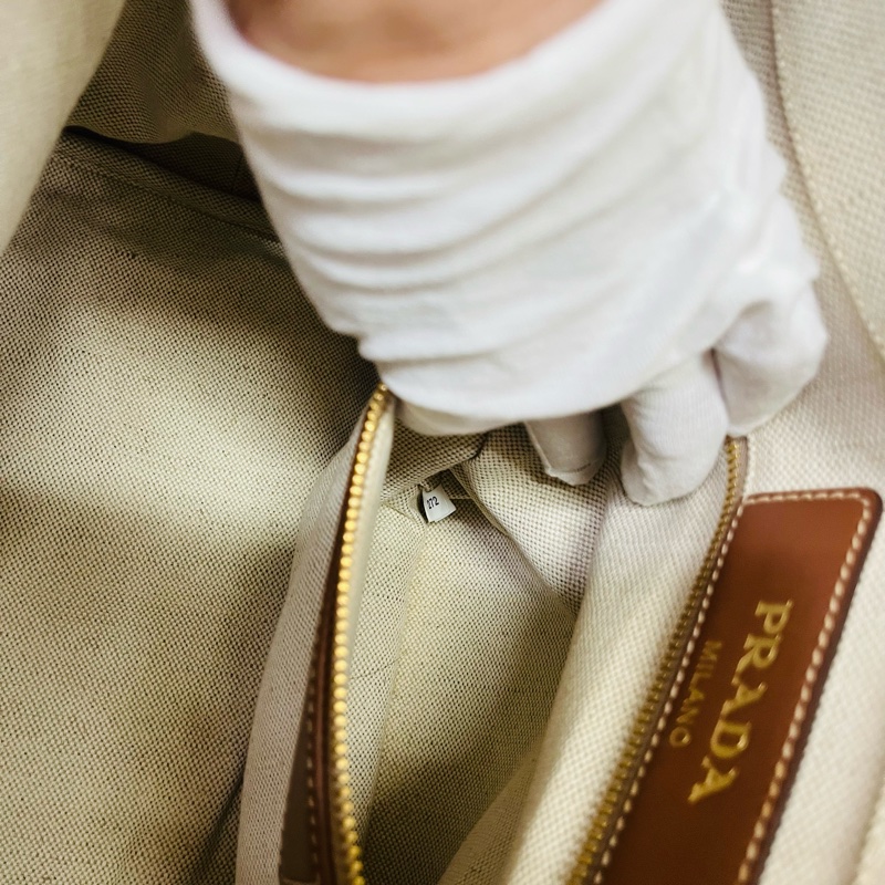 PRADA 普拉達黑字 LOGO 亞麻混紡帆布手提肩背包（米白×駝）-22