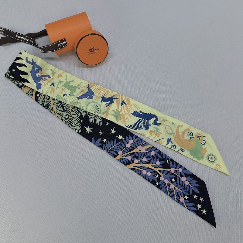 HERMES 全新Twilly瑪雅叢林絲巾-1