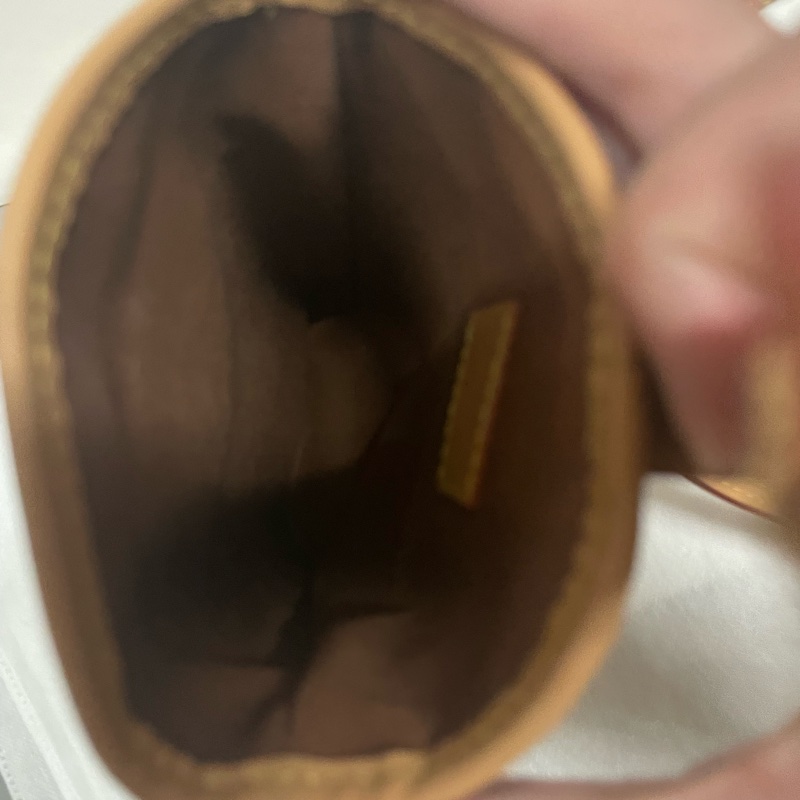 LV Fold Me 收納包-8