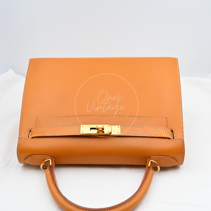 [Pre-owned] Hermes Kelly 28 Natural Sable Chamonix GHW Stamp Square G-7