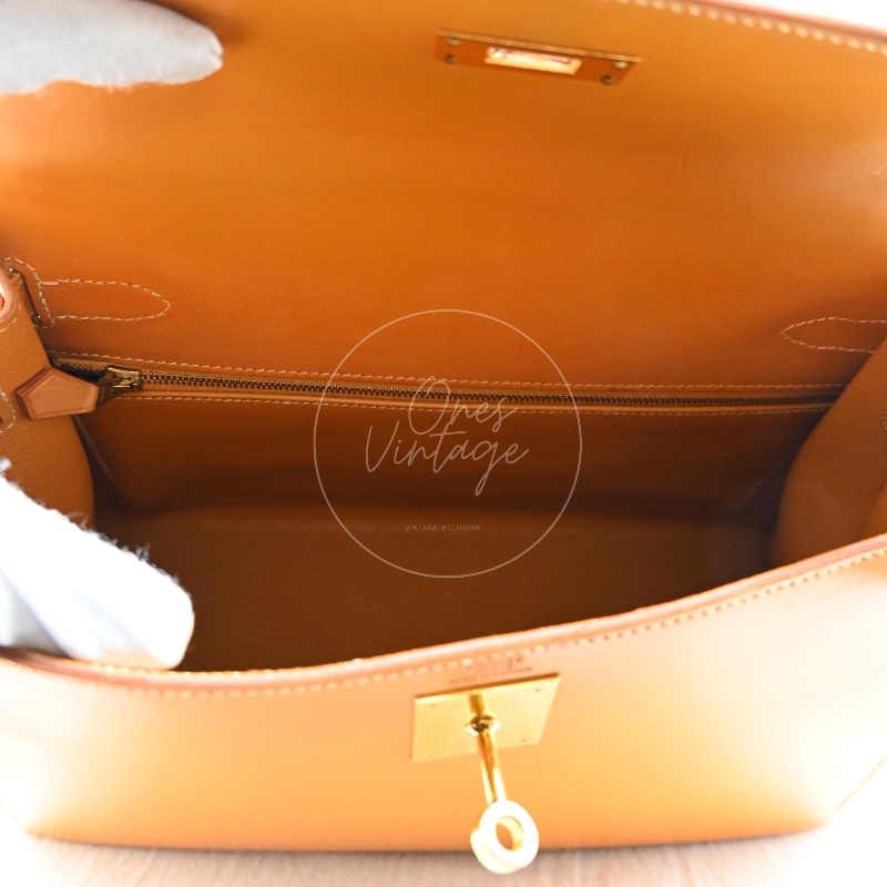 [Pre-owned] Hermes Kelly 28 Natural Sable Chamonix GHW Stamp Square G-19