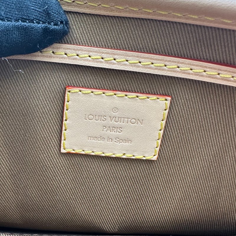 【美收精品】Louis Vuitton 磁吸束口後背包 B-250【隔月月中將轉賣至日本 上架期限30天】-14