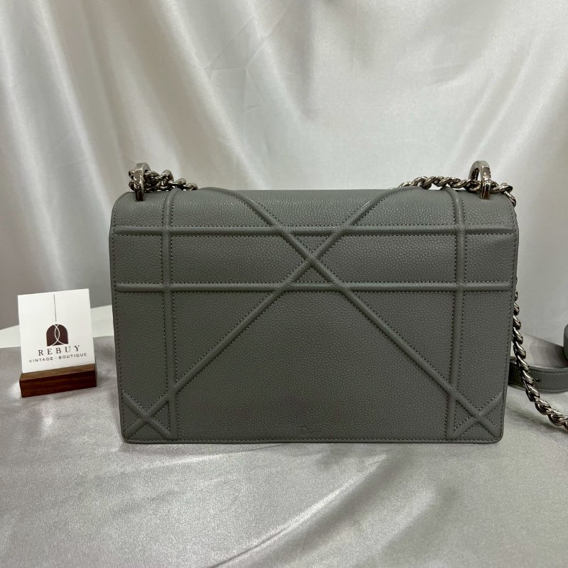 DIOR 灰銀盾牌包 中號-1