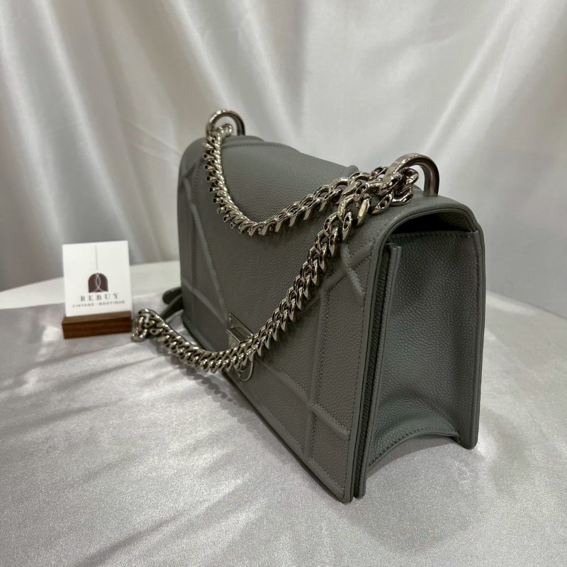 DIOR 灰銀盾牌包 中號-2