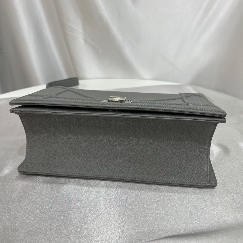 DIOR 灰銀盾牌包 中號-3