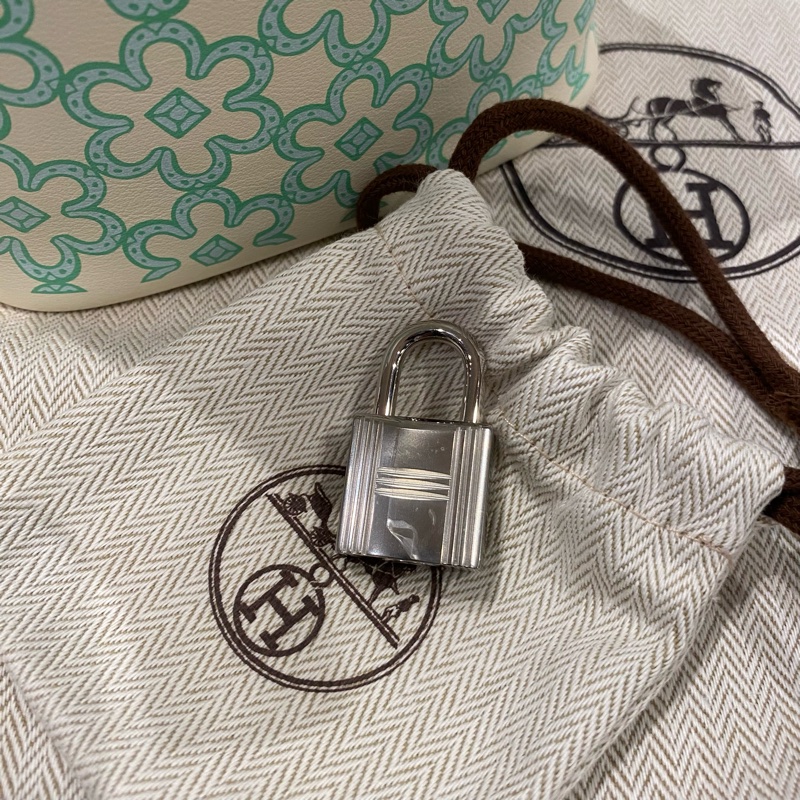 Hermes 14綠色印花菜籃子 U刻-5