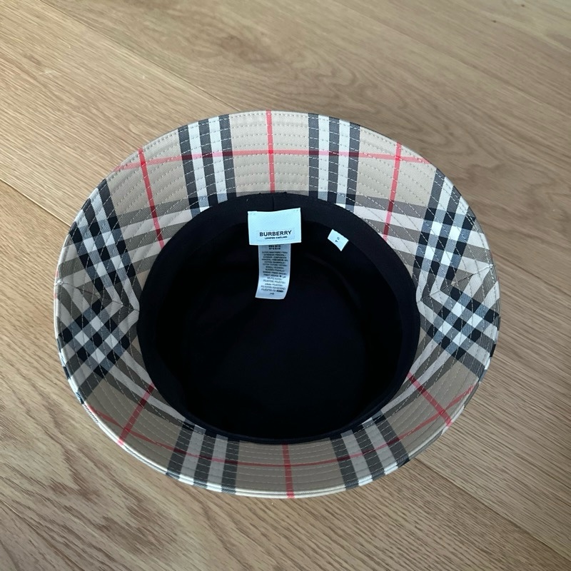 Burberry 經典格紋漁夫帽 S-2