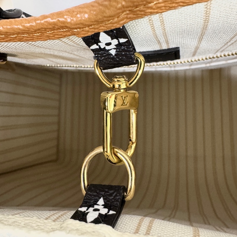 LV橘白叢林系列OntheGo GM手提托特包 M44675-16