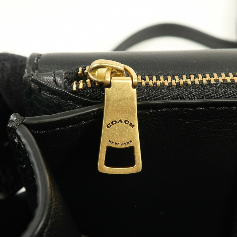 COACH 牛皮皮革Shoulder Bag金扣肩背袋-11