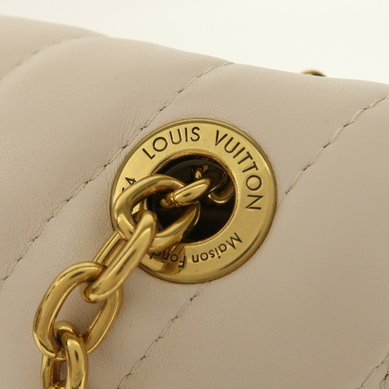 LOUIS VUITTON 牛皮皮革New Wave PM金扣肩背袋-10