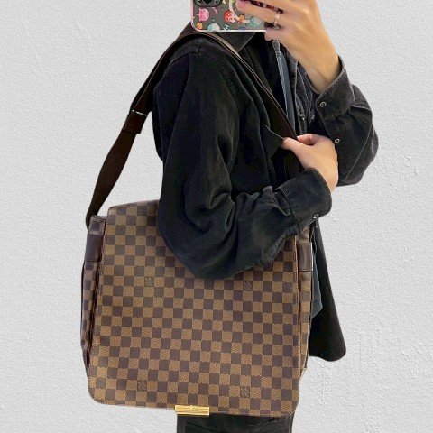 LV 棋盤格Bastille Damier下蓋肩背包 N45258-9