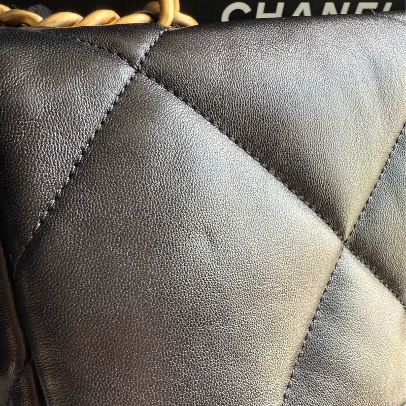 Chanel 19 三色鍊帶菱格紋口蓋包(大款)(黑色)-7