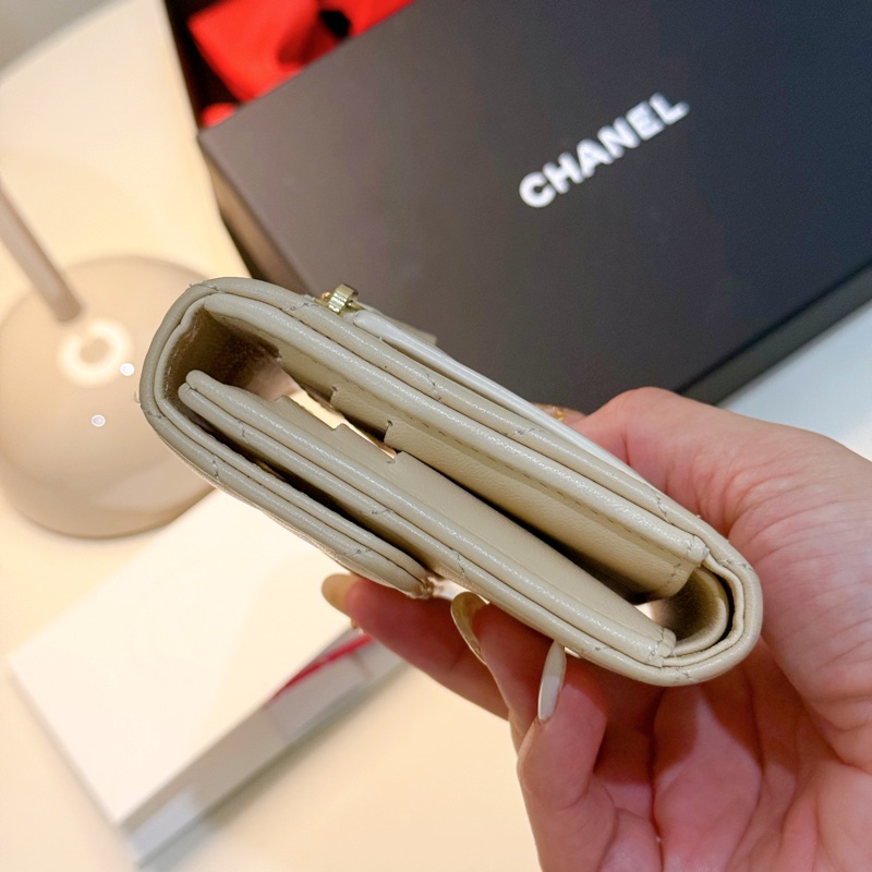 CHANEL 2025春夏經典小型口蓋皮夾_季節限定款-3