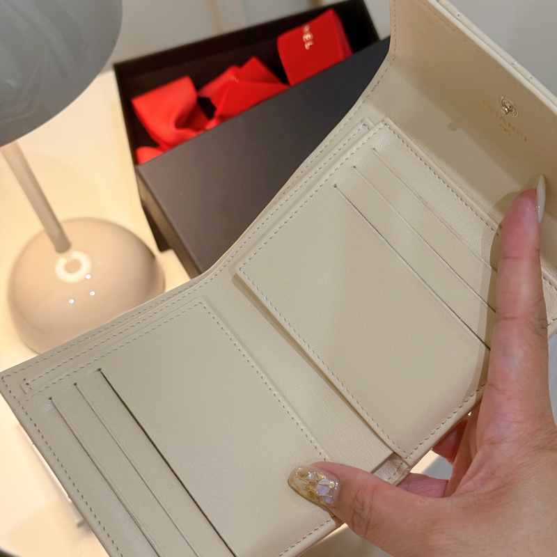 CHANEL 2025春夏經典小型口蓋皮夾_季節限定款-5