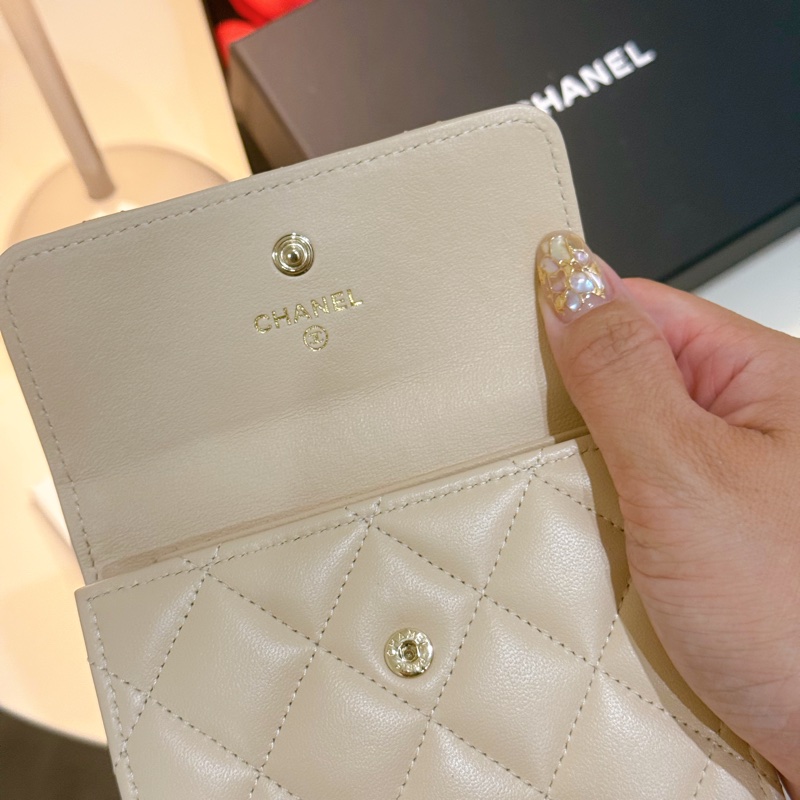 CHANEL 2025春夏經典小型口蓋皮夾_季節限定款-7