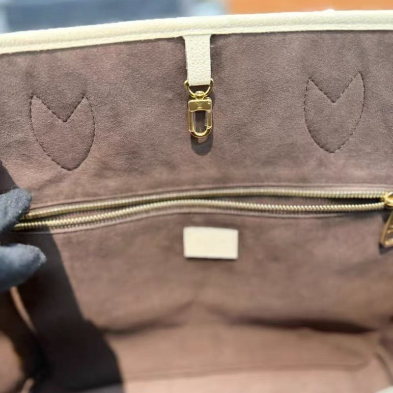 Lv neverfull 奶白色全皮壓紋 中號 全新 配件塵袋購證-8
