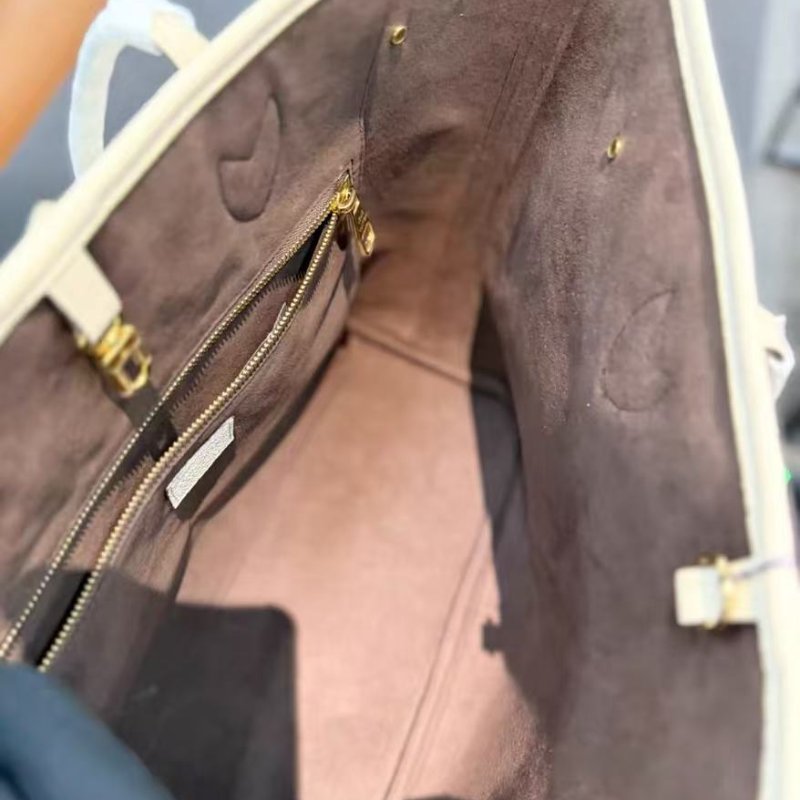 Lv neverfull 奶白色全皮壓紋 中號 全新 配件塵袋購證-9