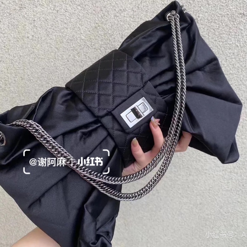Chanel • 2.55黑銀緞面大蝴蝶結鏈條包 08年秀款-0