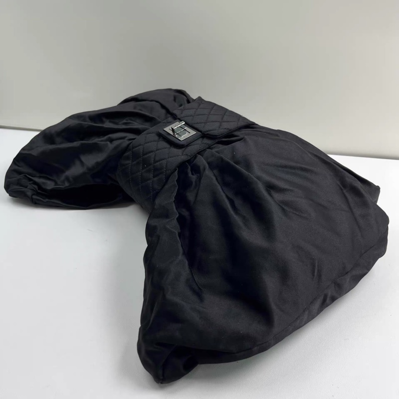 Chanel • 2.55黑銀緞面大蝴蝶結鏈條包 08年秀款-9