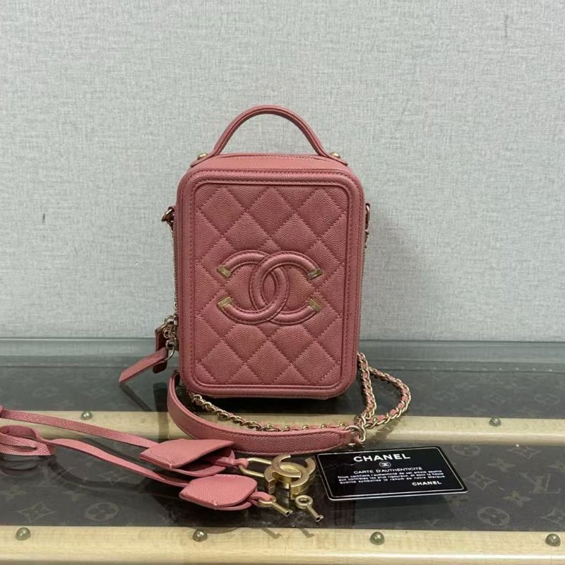 ✨CHANEL 粉金牛皮相機肩背斜背包 13*17*7 98新 配件塵袋保卡-0