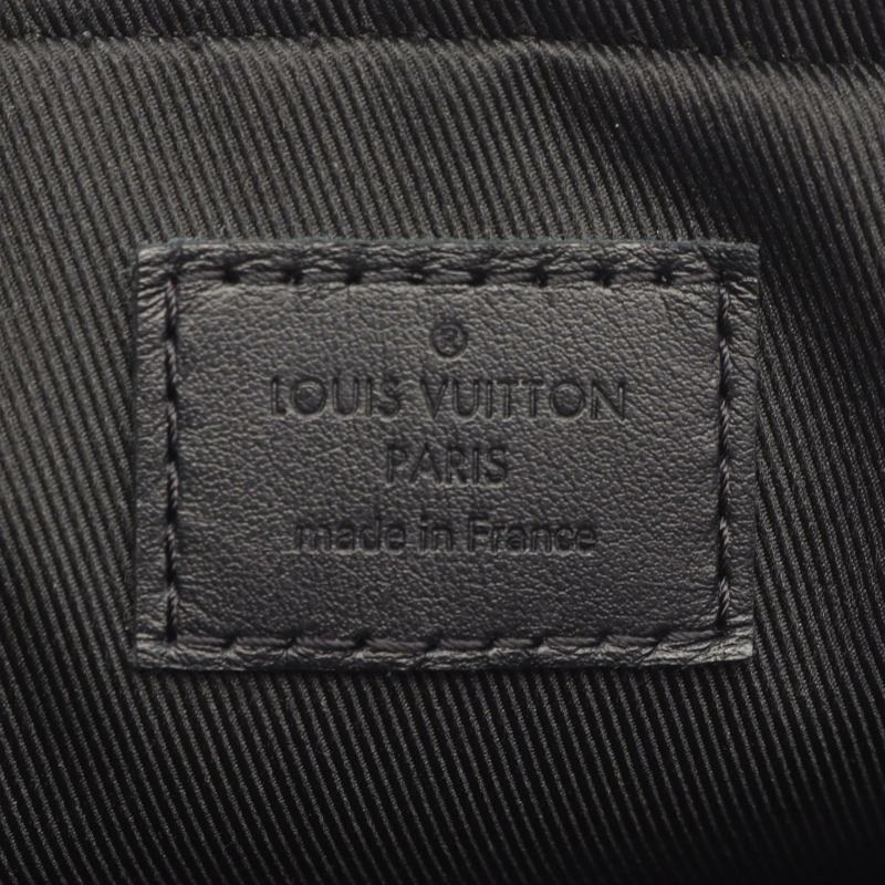 LOUIS VUITTON Trio Messenger 斜背包 M69443 Monogram Eclipse LV-3